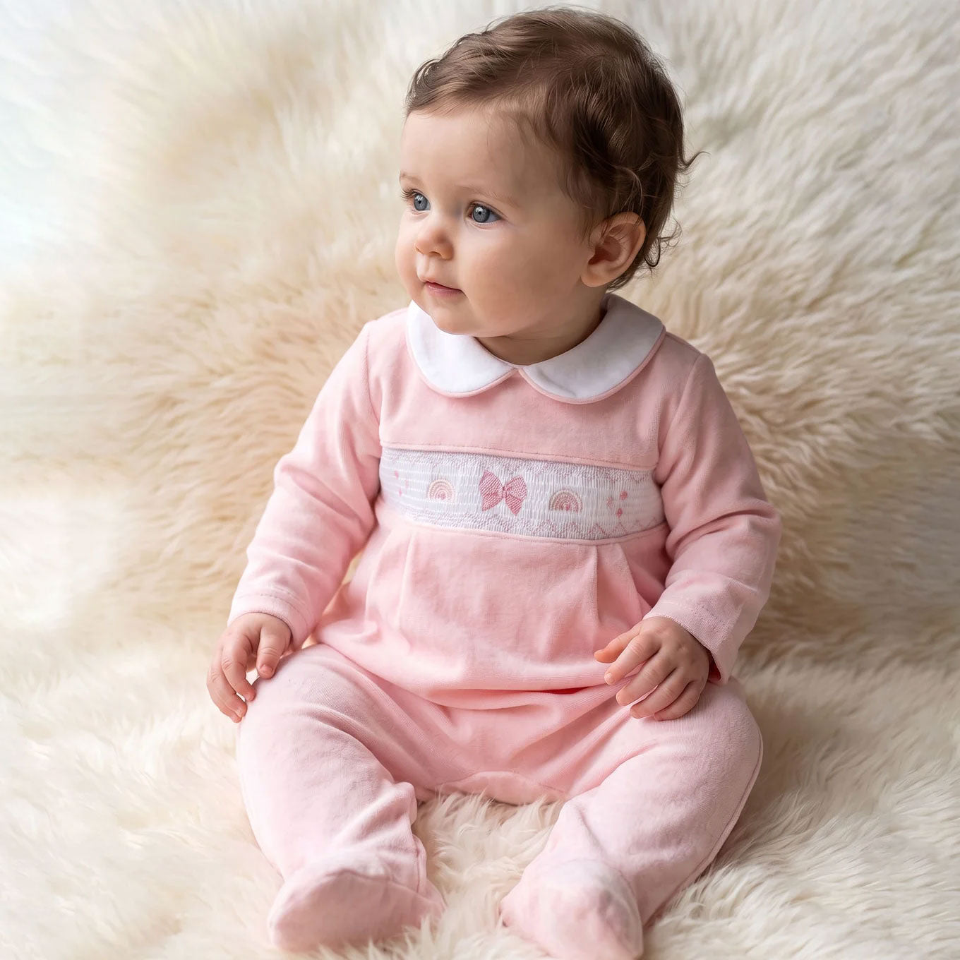 Lovely Bow Embroidery Long Sleeve Velvet Baby Jumpsuit Secondary image